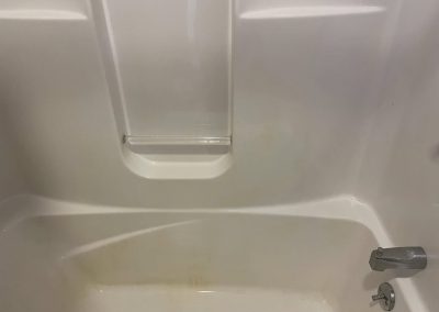 Stained Tub Mid Clean